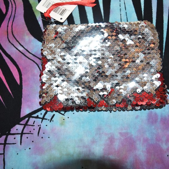 Beautiful Red shimmy bag - Picture 4 of 8